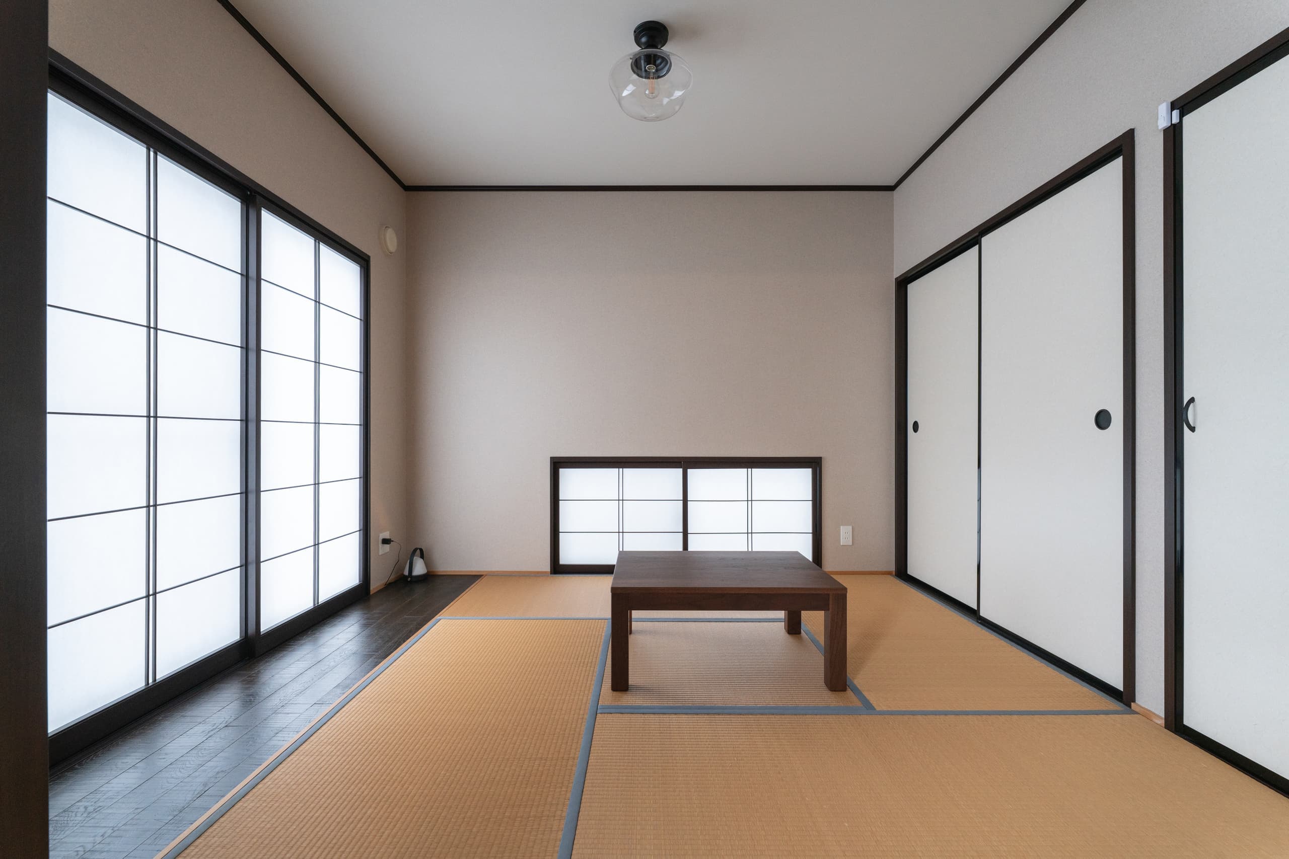 安曇野穂高の一棟貸し温泉宿 和室　畳