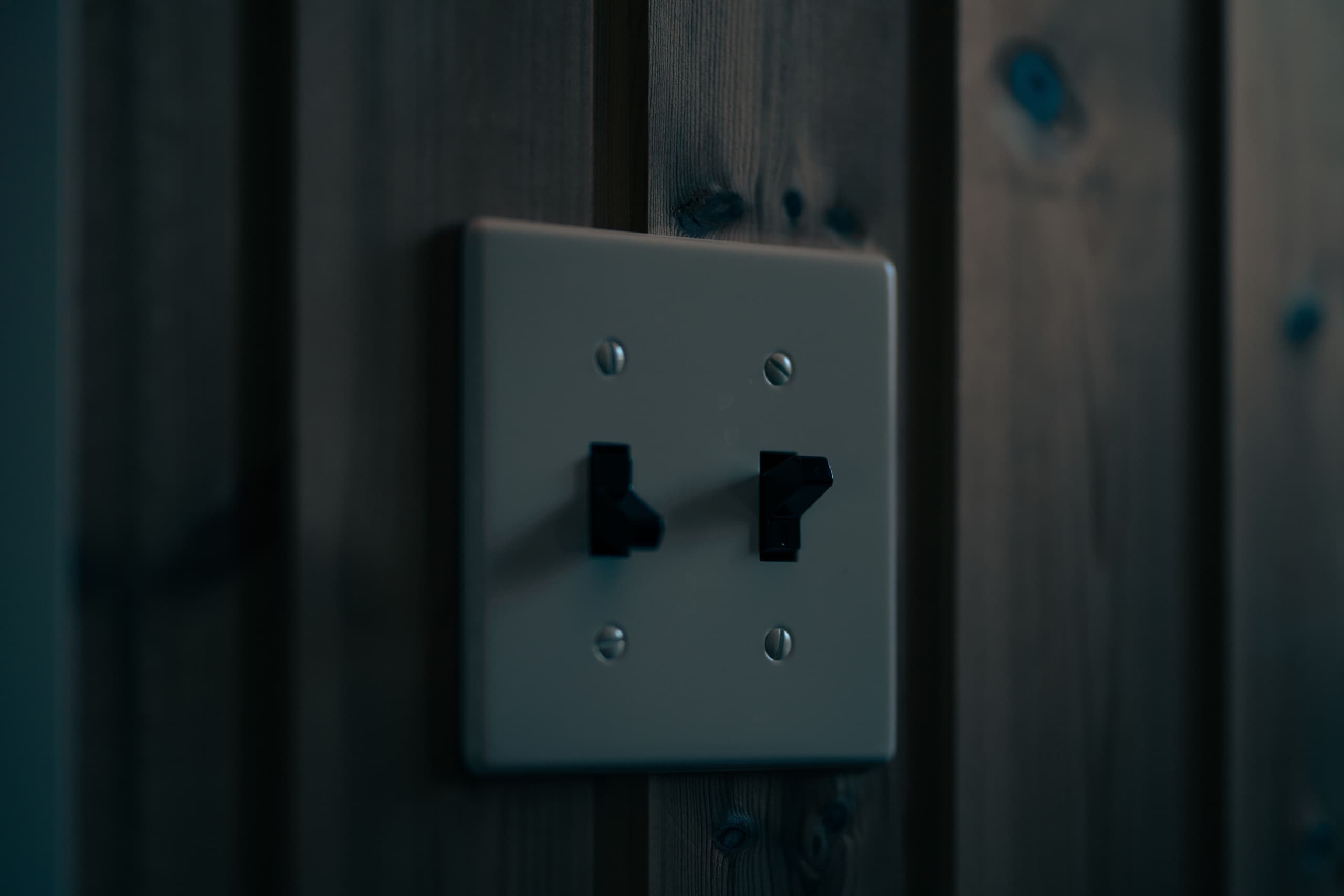 安曇野穂高の一棟貸し温泉宿 スイッチプレート