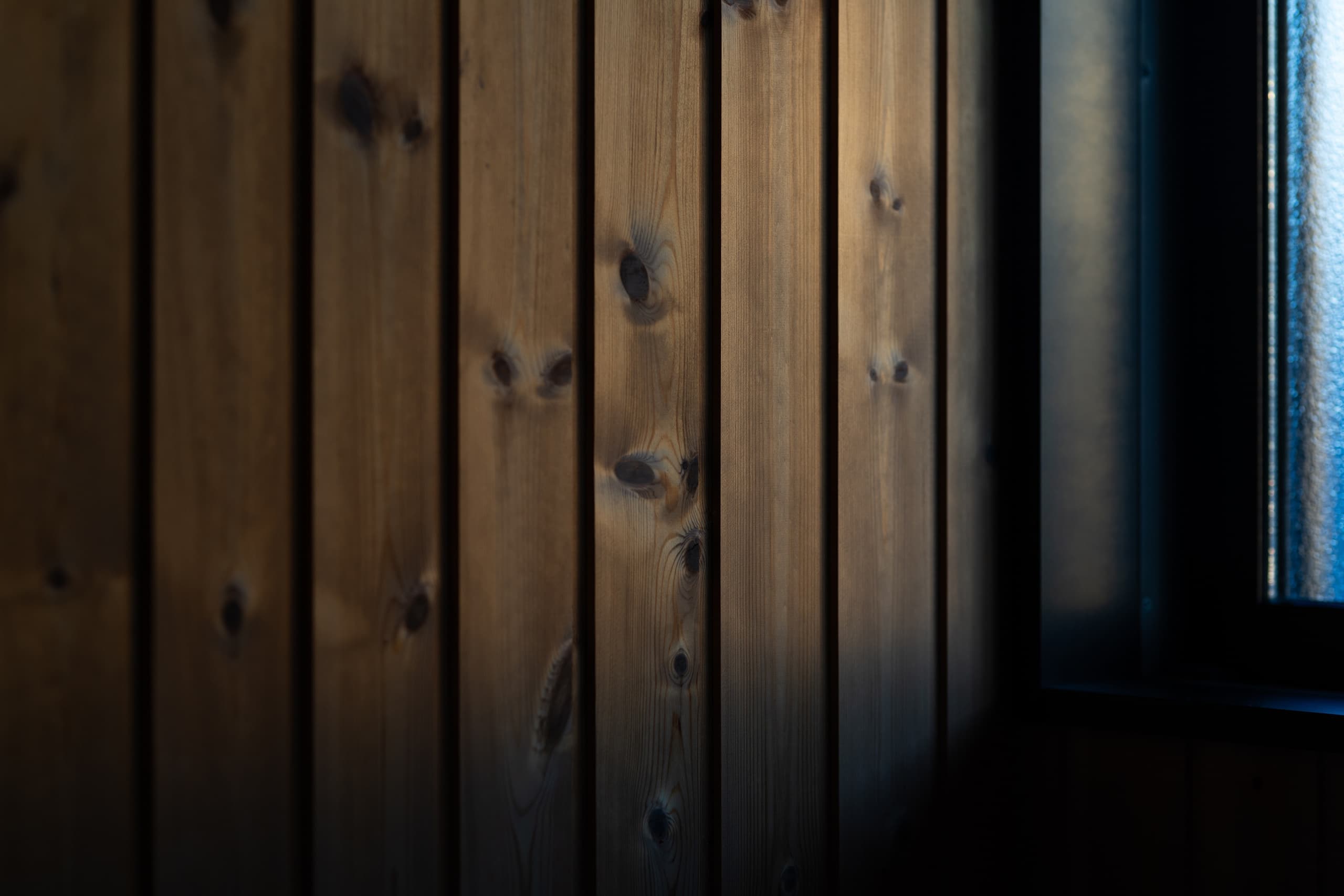 安曇野穂高の一棟貸し温泉宿 木の質感